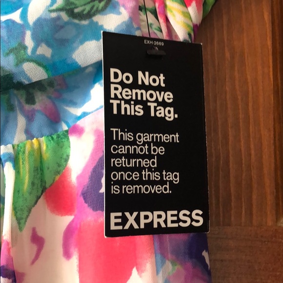 Dress - Picture 3 of 4